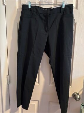 Dana Buchman Black Cropped Ankle Pants